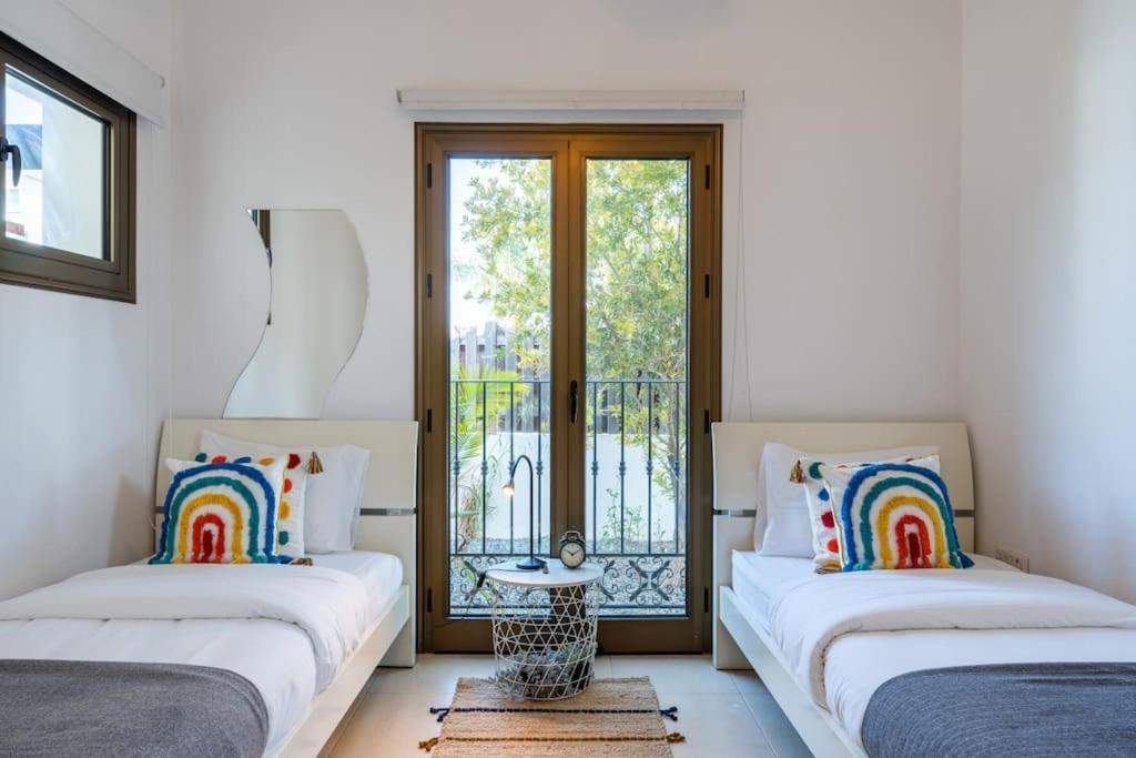 Lumina 2-bedroom And Pool In *