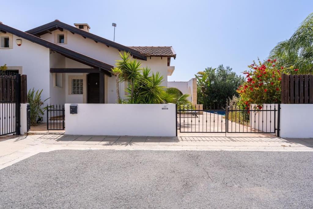Apartament Lumina 2-bedroom And Pool In